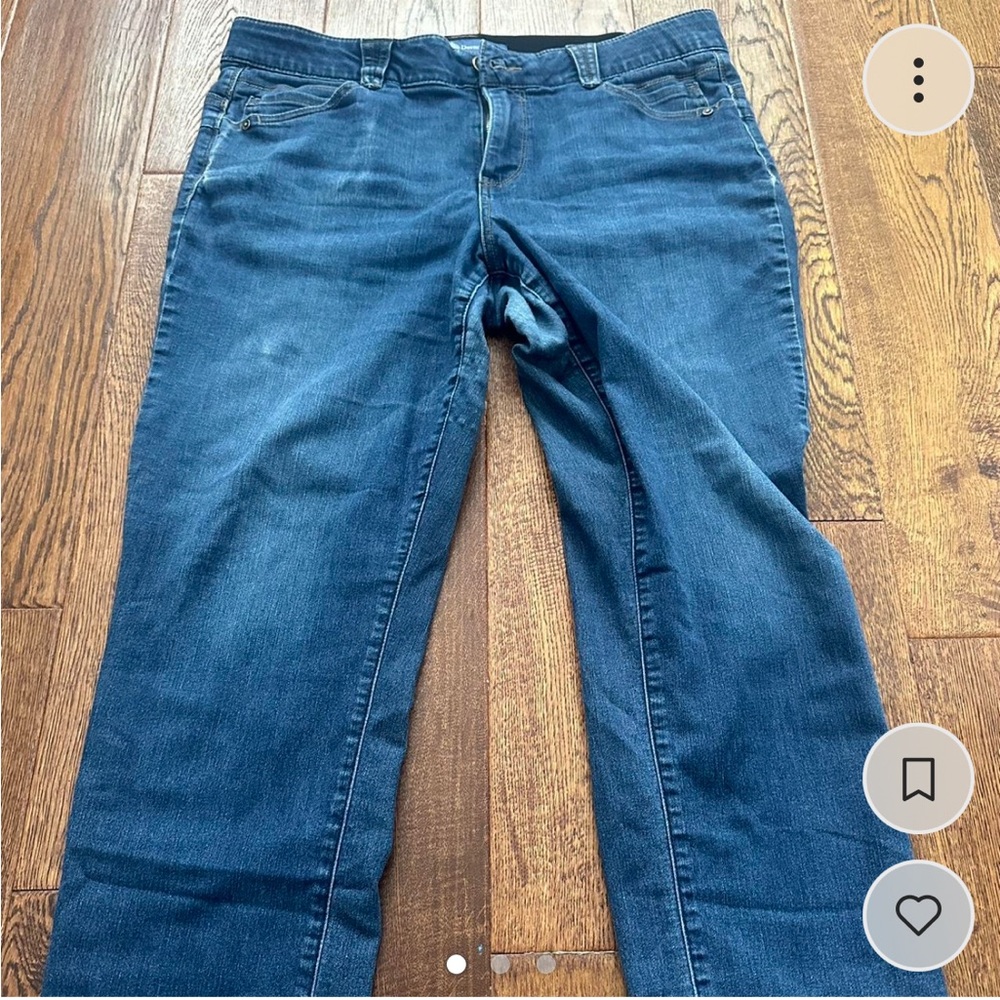Democracy medium wash stretchy jeans